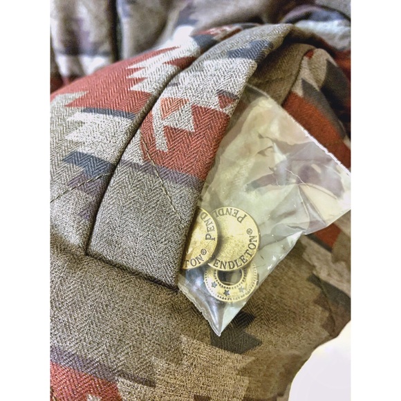 NEW ❄️ Pendleton Women Print Reversible Faux Fur Hooded Winter Coat Jacket Black - Picture 12 of 16